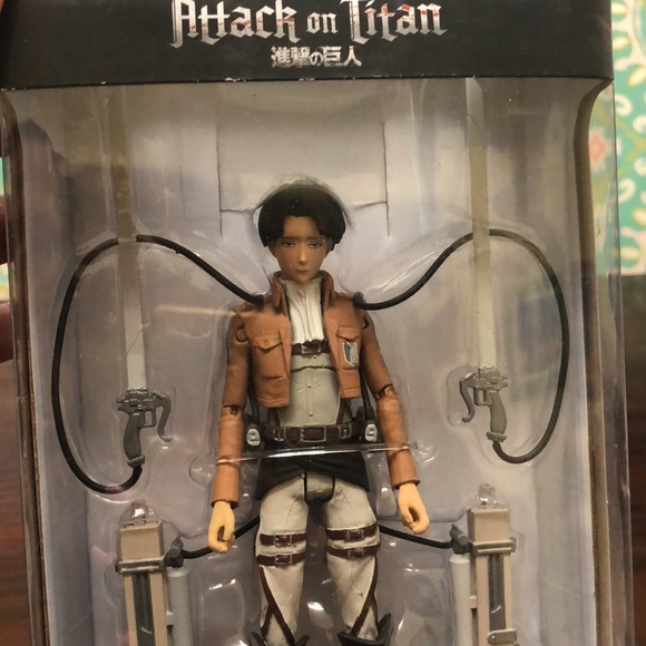 Attack on Titan Levi #47 collectible action figure - Picture 2 of 9